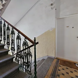  Apartmán Design In The Heart Of